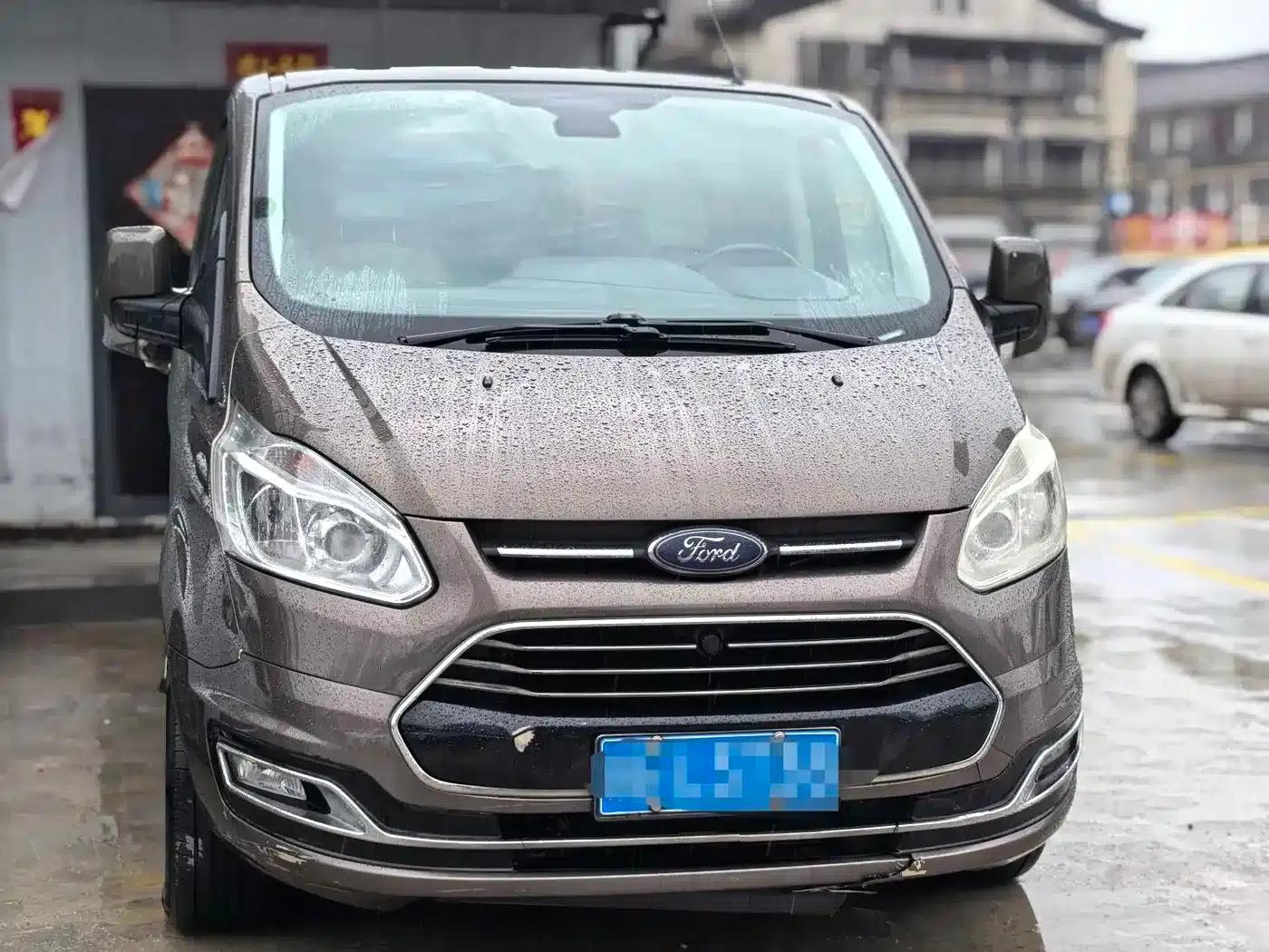 Tourneo 2017 2.0T Automatic Elite Edition — миниатюра 3