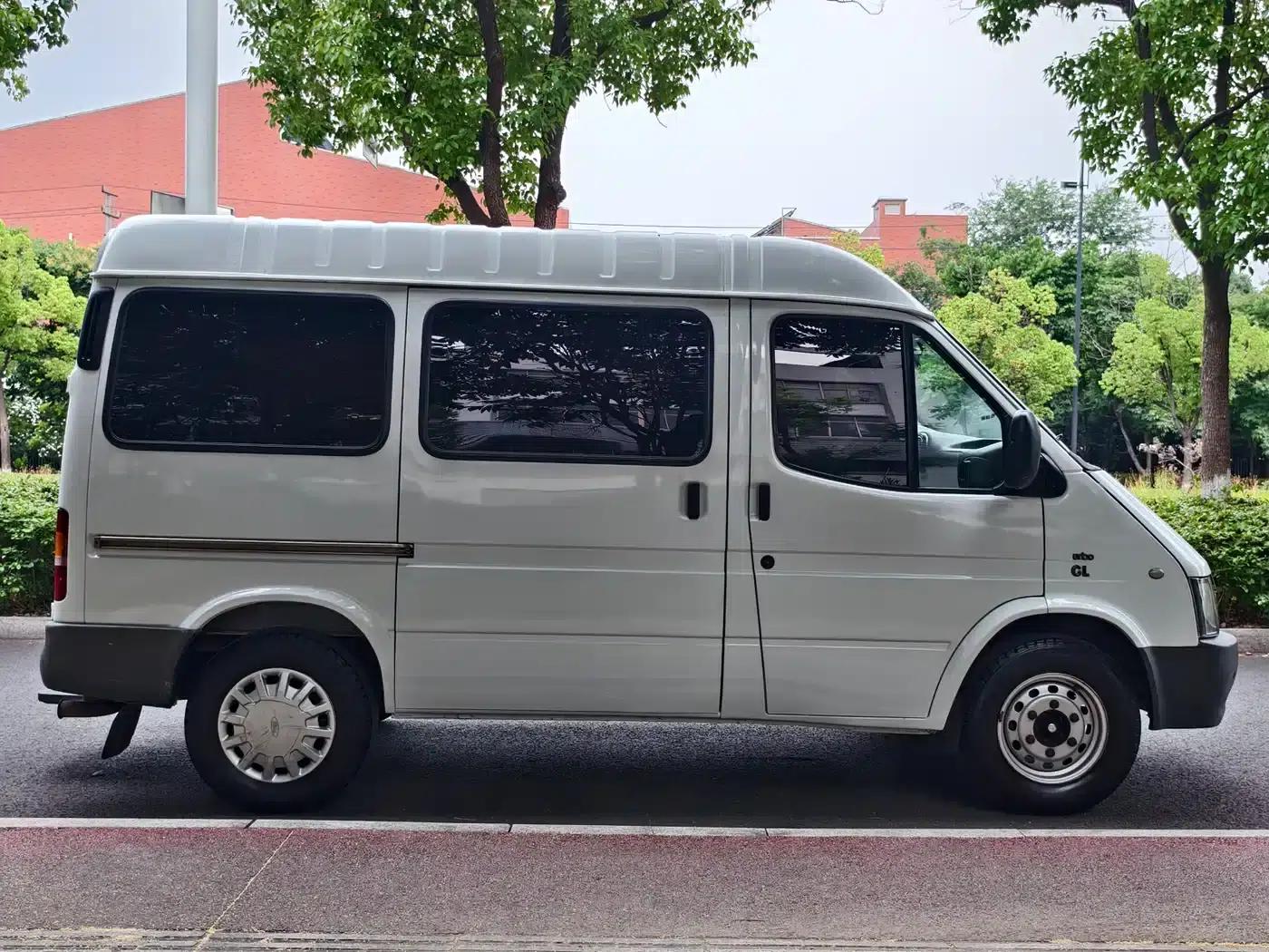 Classic Ford Transit 2013 2.8T Diesel Standard Short Wheelbase Mid-Roof JX493ZLQ4 — миниатюра 3