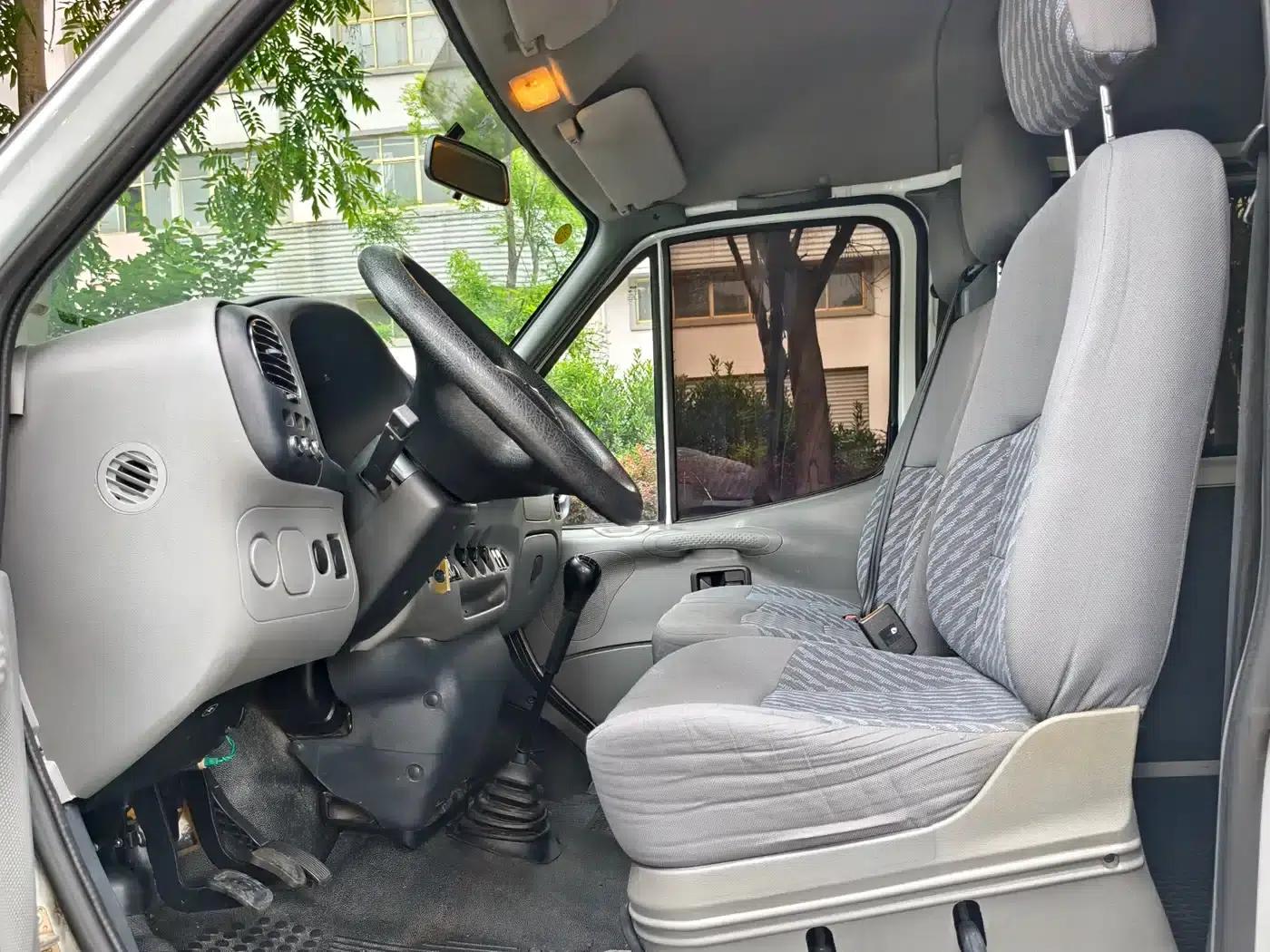 Classic Ford Transit 2013 2.8T Diesel Standard Short Wheelbase Mid-Roof JX493ZLQ4 — миниатюра 10