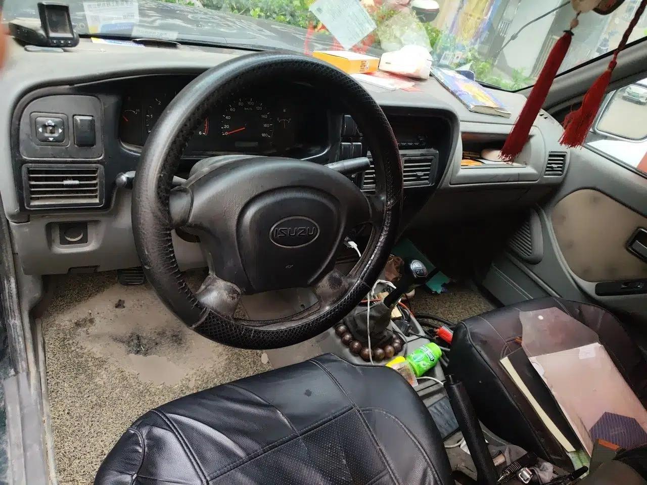 Isuzu Pickup 2009 2.8T Two-Wheel-Drive Base Pickup Truck with 4JB1-TCT Engine — миниатюра 9