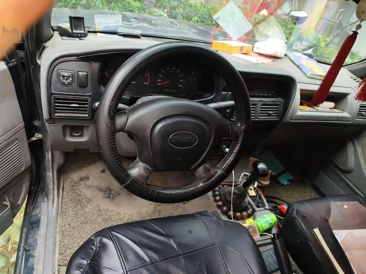 Isuzu Pickup 2009 2.8T Two-Wheel-Drive Base Pickup Truck with 4JB1-TCT Engine — миниатюра 10