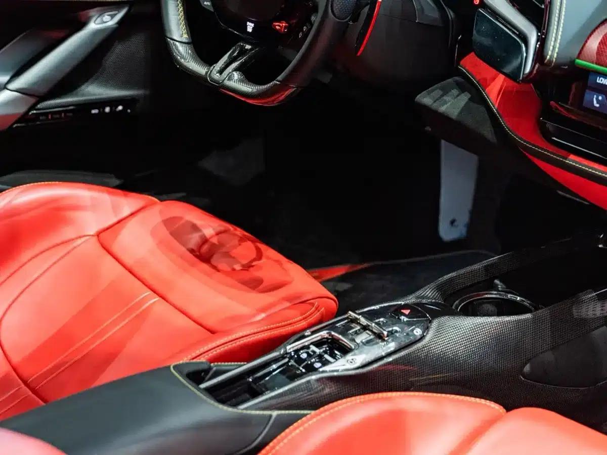 SF90 2020 3.9T V8 Stradale — миниатюра 18