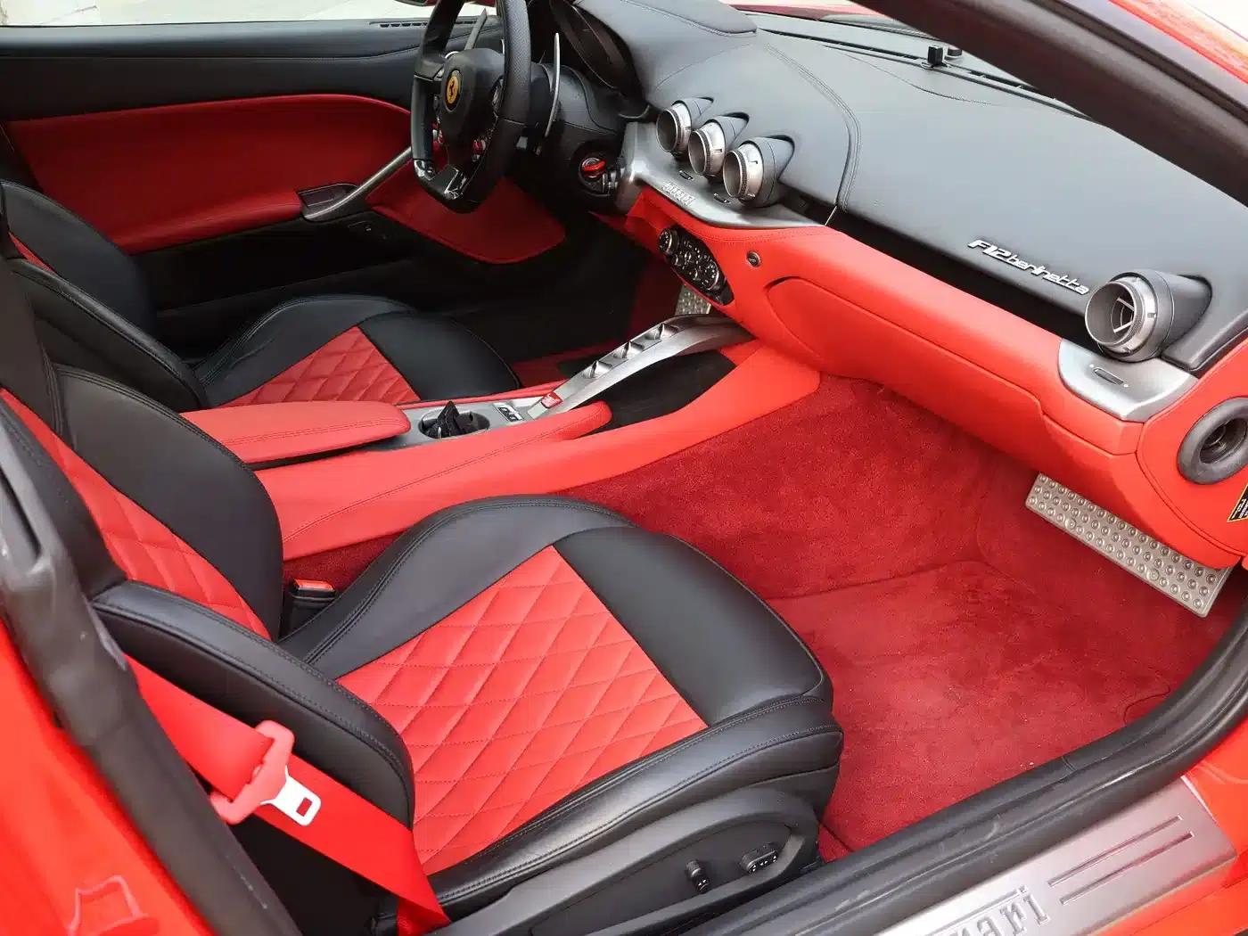 2013 F12berlinetta 6.3L Standard Model — миниатюра 5