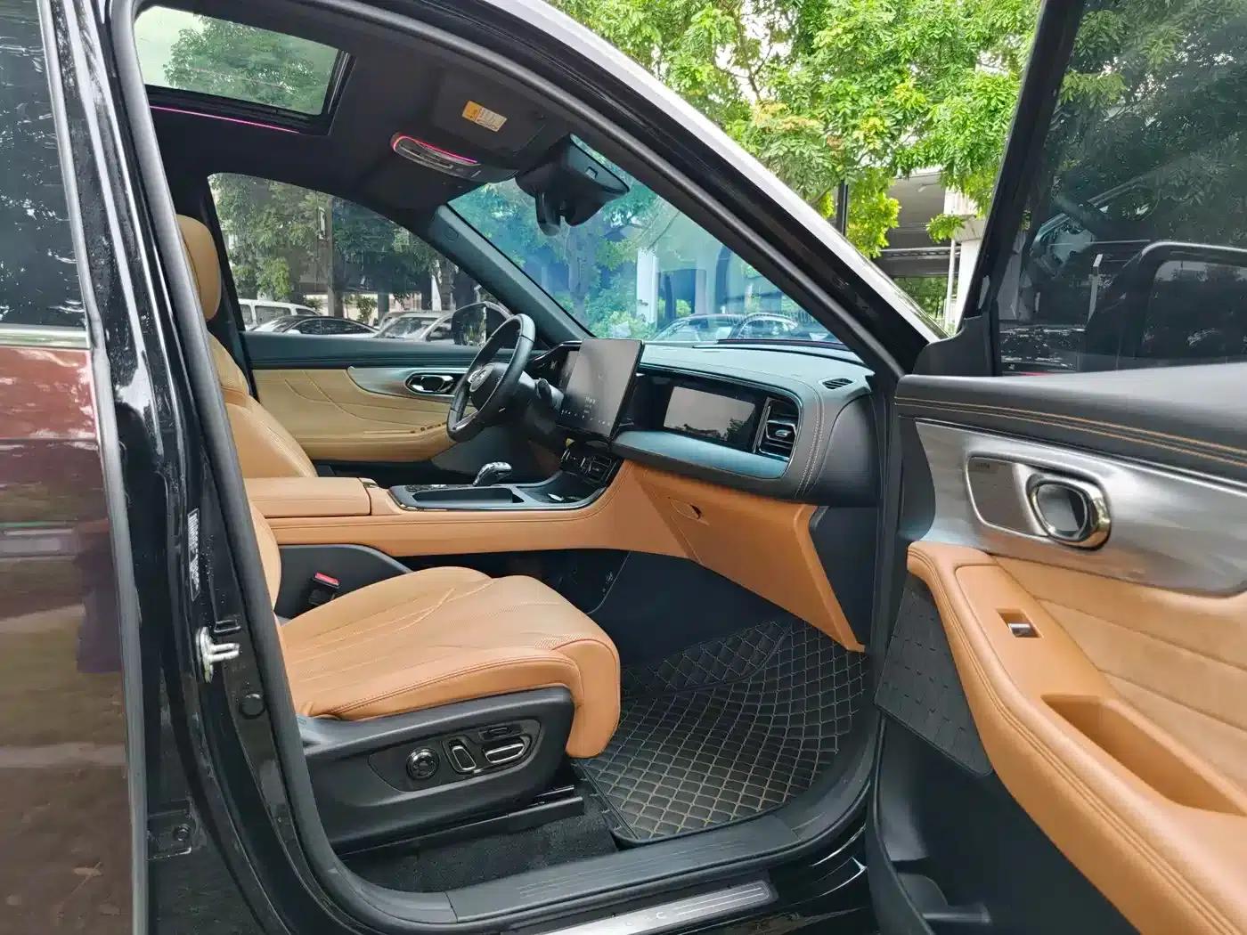 Trumpchi ES9 2024 PHEV 143km Max — миниатюра 19
