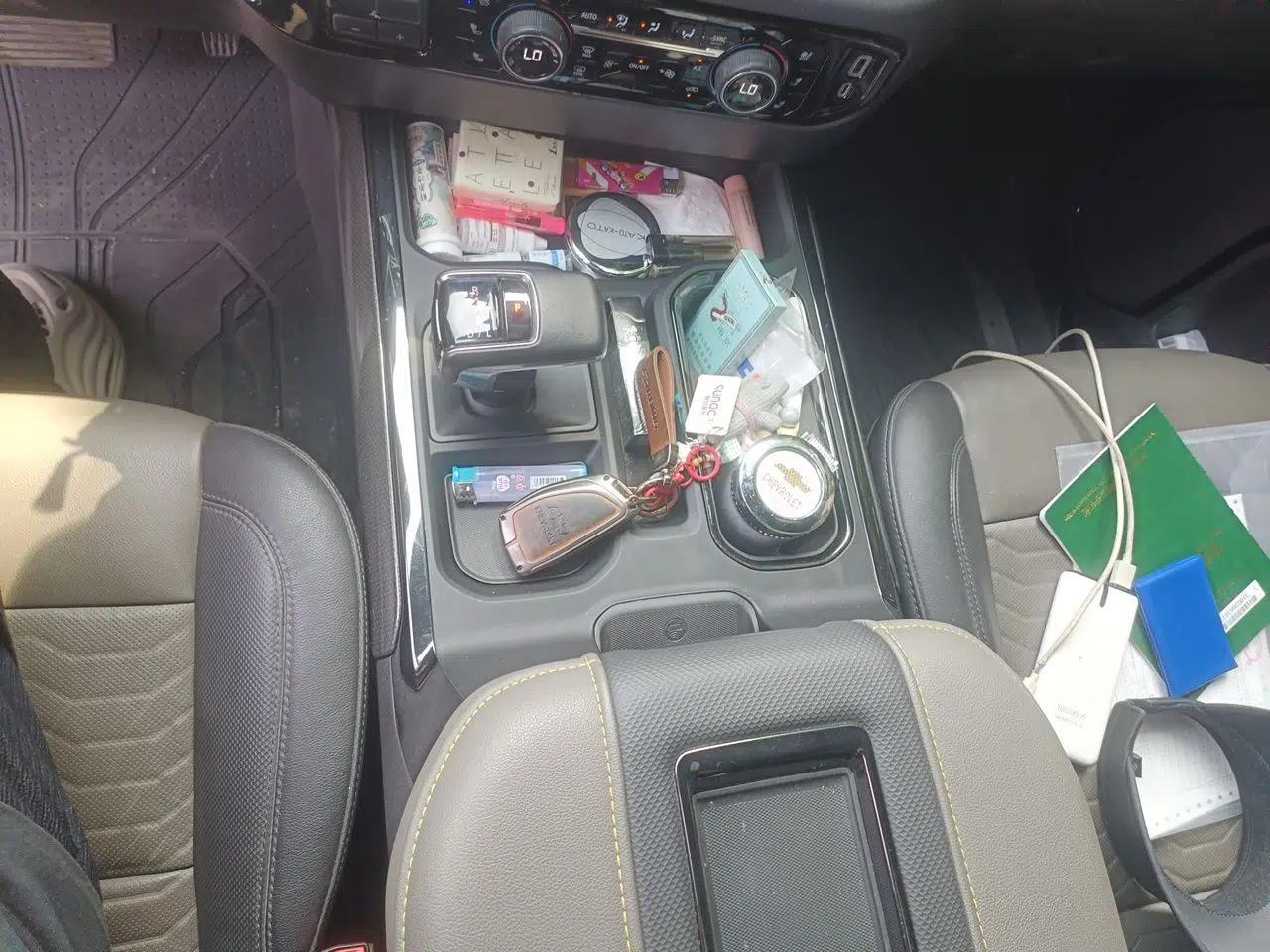 Chevrolet Silverado Silverado 5‑Seater 6.2L Automatic with Sunroof Pickup — миниатюра 14