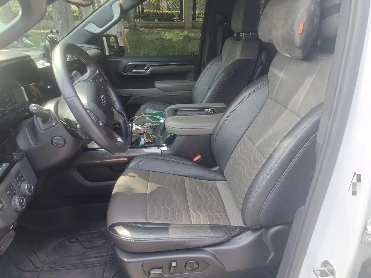 Chevrolet Silverado Silverado 5‑Seater 6.2L Automatic with Sunroof Pickup — миниатюра 15