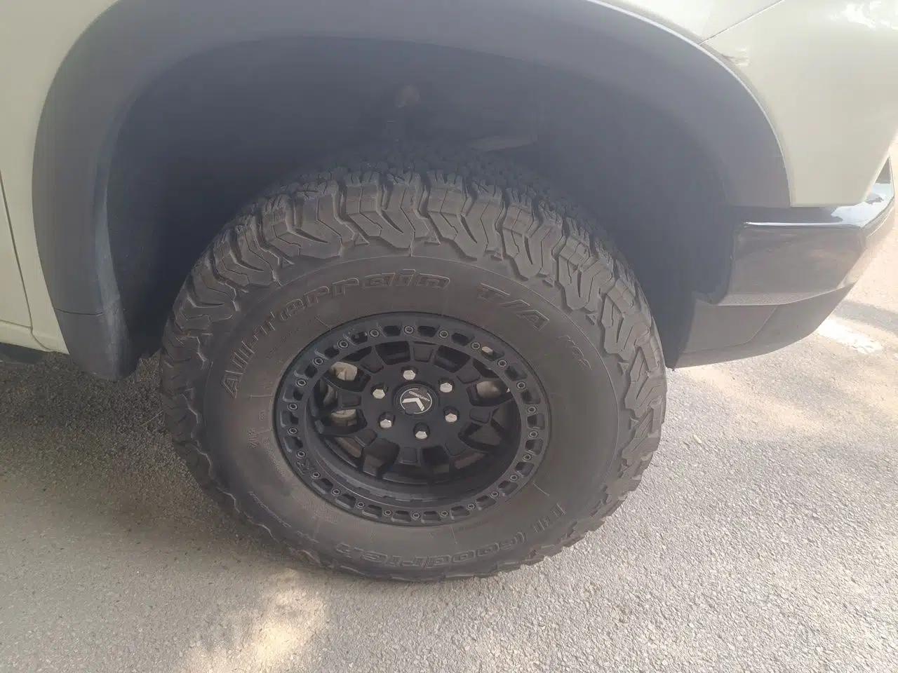 Chevrolet Silverado Silverado 5‑Seater 6.2L Automatic with Sunroof Pickup — миниатюра 8