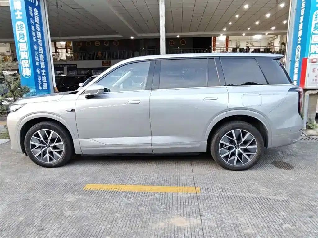 Trumpchi S9 2025 Model, Qiankun Ultra 6-Seater — миниатюра 8