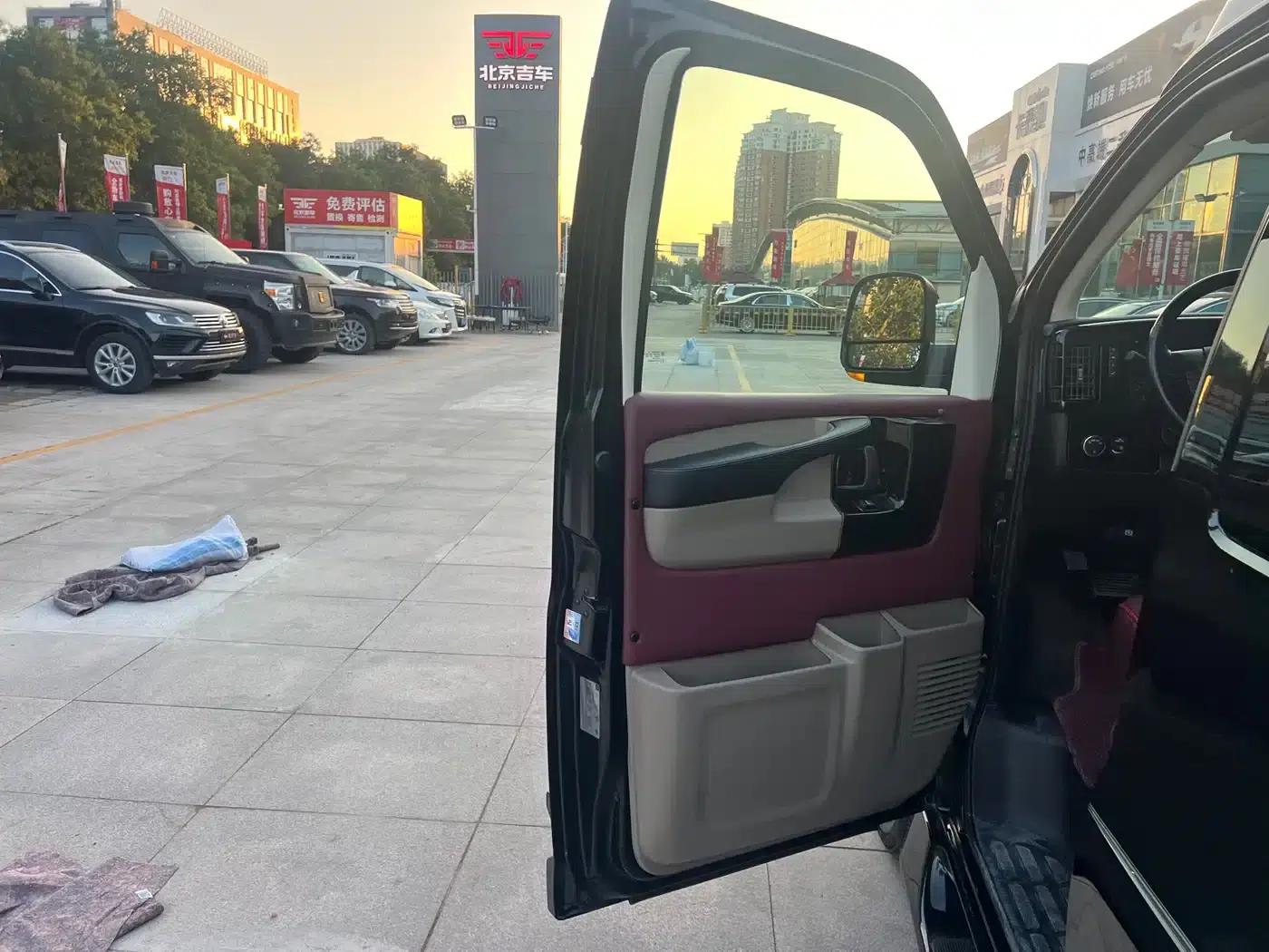 2014 SAVANA 5.3L 1500S — миниатюра 7