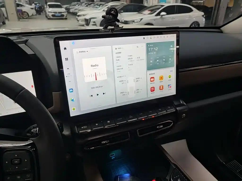 Haval Big Dog PLUS New Energy 2023 DHT-PHEV 105km Trendy Electric Edition Plus — миниатюра 13
