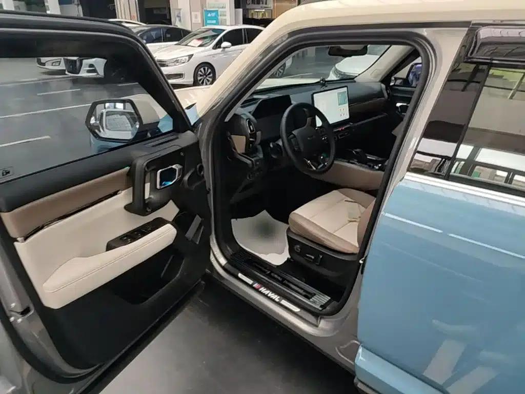 Haval Big Dog PLUS New Energy 2023 DHT-PHEV 105km Trendy Electric Edition Plus — миниатюра 16