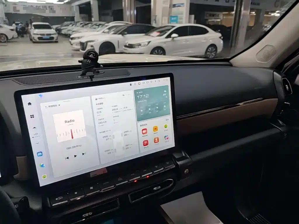 Haval Big Dog PLUS New Energy 2023 DHT-PHEV 105km Trendy Electric Edition Plus — миниатюра 10