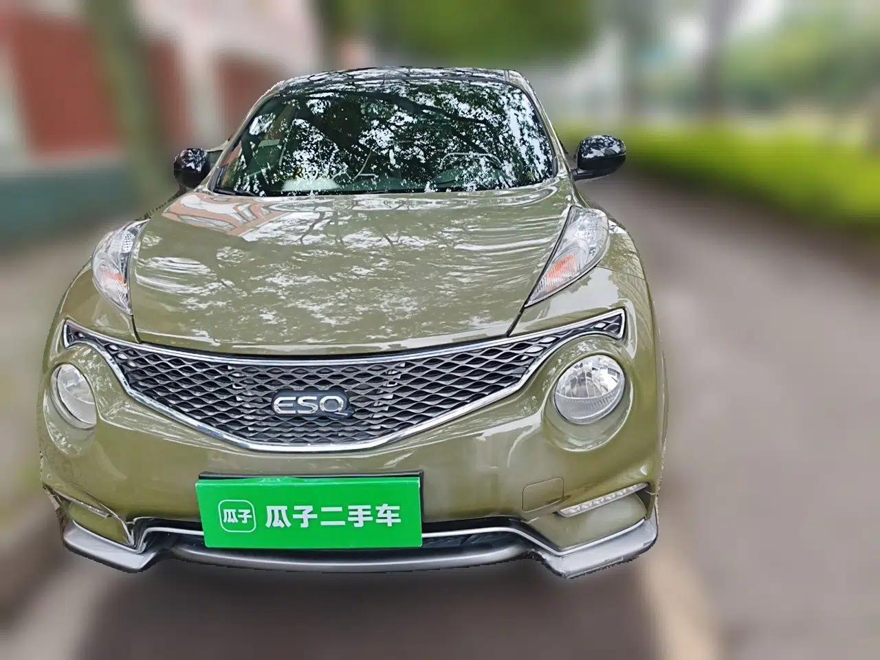 Infiniti ESQ 2014 1.6L Spontaneous Edition — миниатюра 2