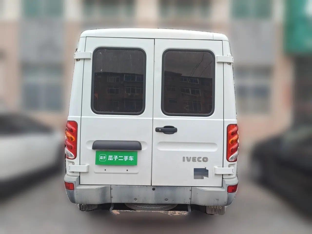 Iveco Power Daily 2017 2.5T Classic A32 Mid-Roof 6-7 Seater Bus 47Z5 — миниатюра 5