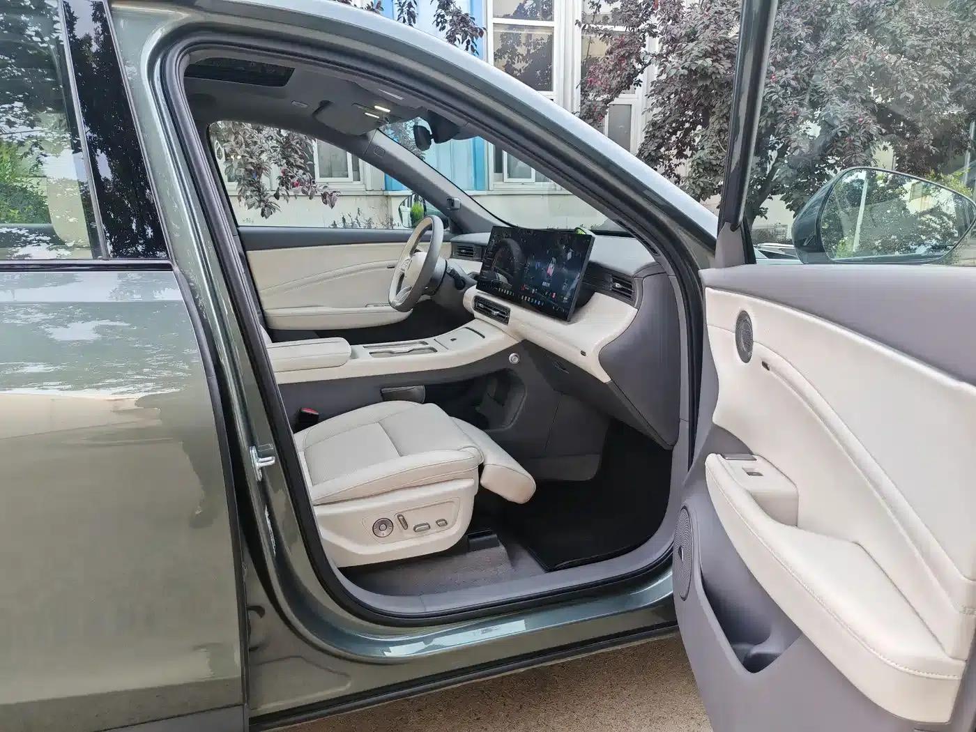 Hongqi HS6 PHEV 2026 Model 240 Intelligent Hybrid — миниатюра 12