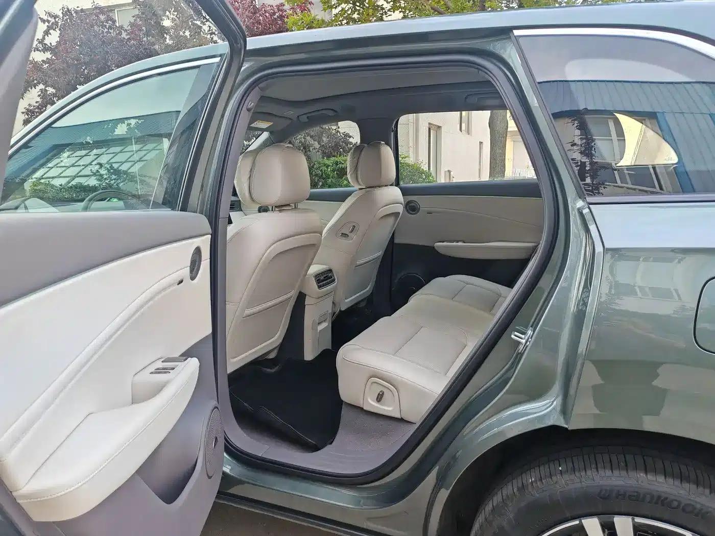 Hongqi HS6 PHEV 2026 Model 240 Intelligent Hybrid — миниатюра 9