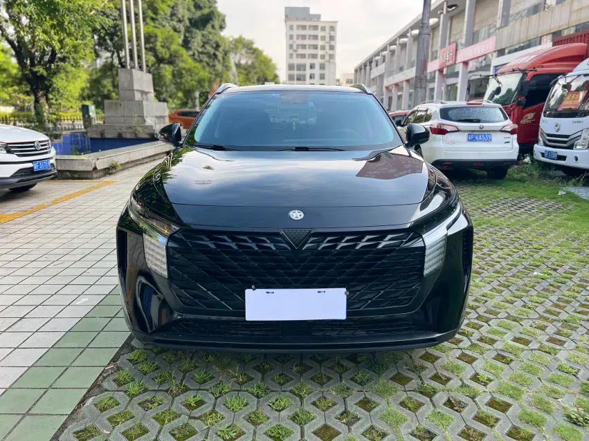 Venucia V 2022 260T Black Horse Edition · Idol — миниатюра 3