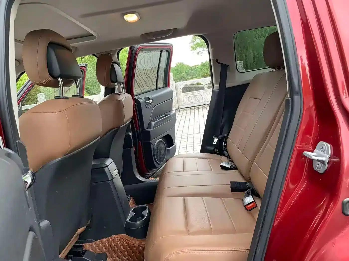 2013 Jeep Compass 2.4 Sport — миниатюра 15