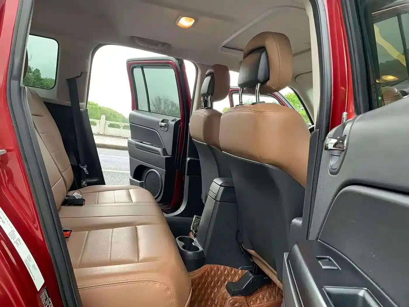 2013 Jeep Compass 2.4 Sport — миниатюра 17