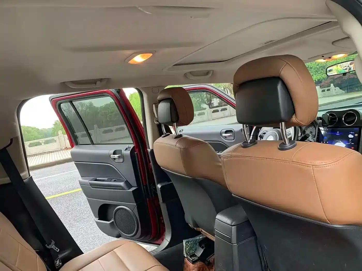 2013 Jeep Compass 2.4 Sport — миниатюра 21
