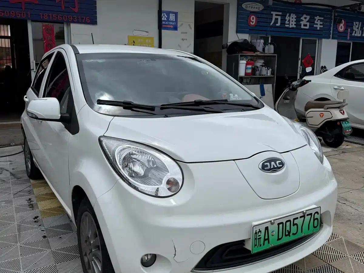 JAC iEV6E 2018 Upgraded Version iEV6E Luxury Intelligent Edition — миниатюра 3