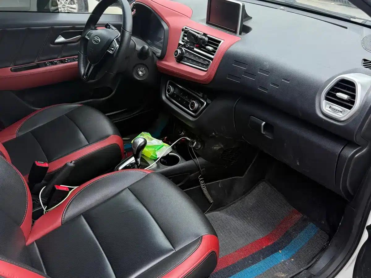 JAC iEV6E 2018 Upgraded Version iEV6E Luxury Intelligent Edition — миниатюра 4