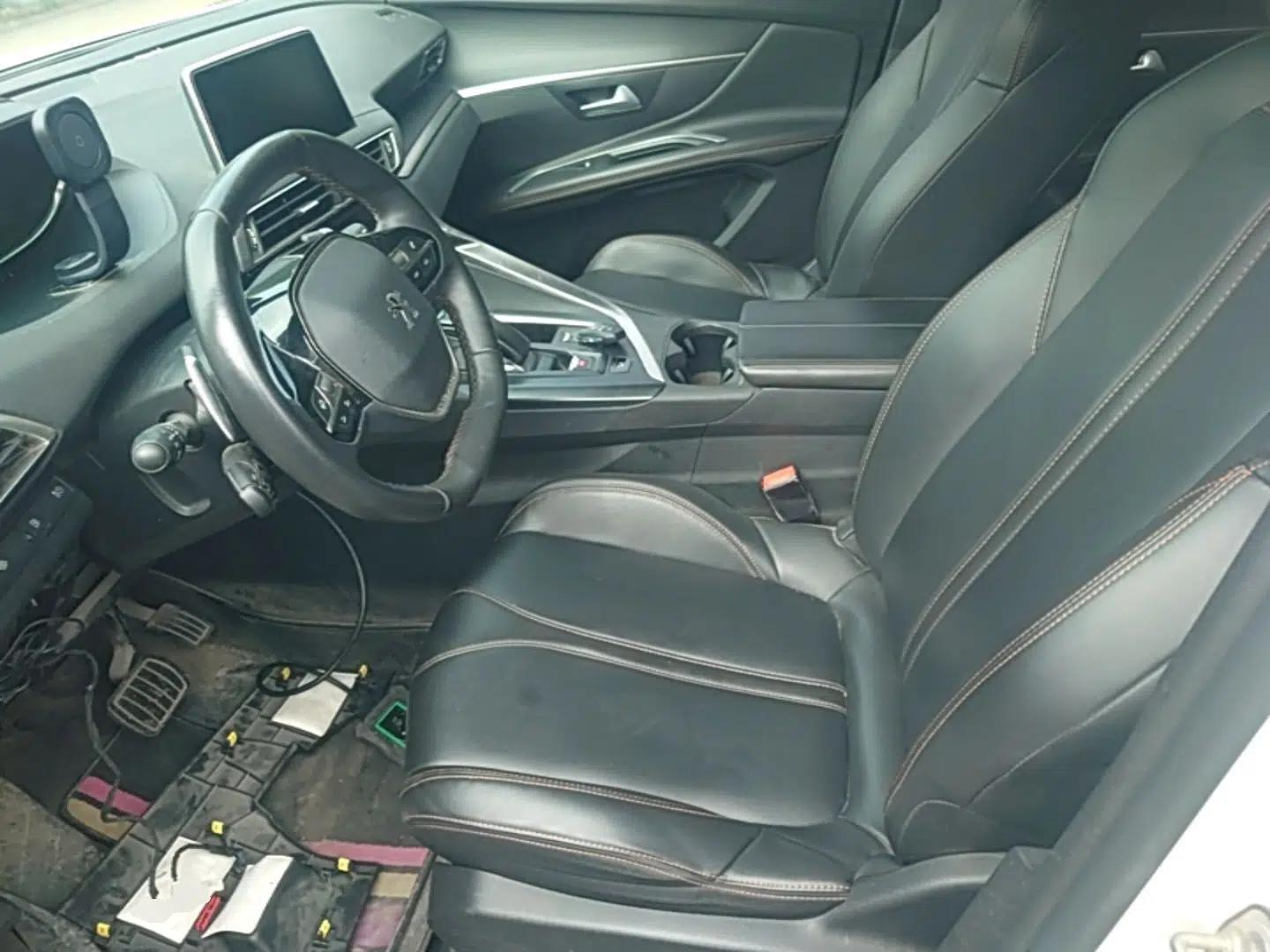 Peugeot 4008 New Energy 2020 1.6T PHEV Triple-Engine Luxury Edition — миниатюра 17