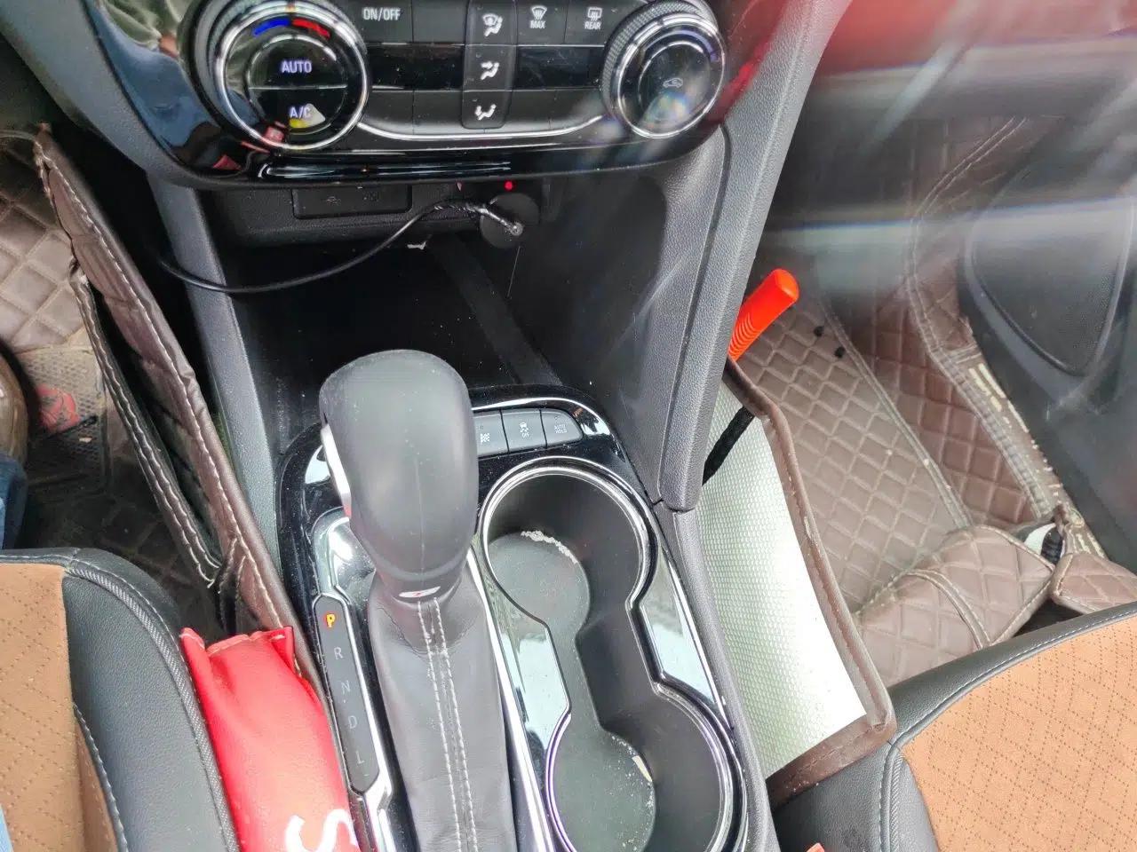 Buick Encore GX 2022 332T CVT Two-Wheel Drive Luxury Version — миниатюра 14
