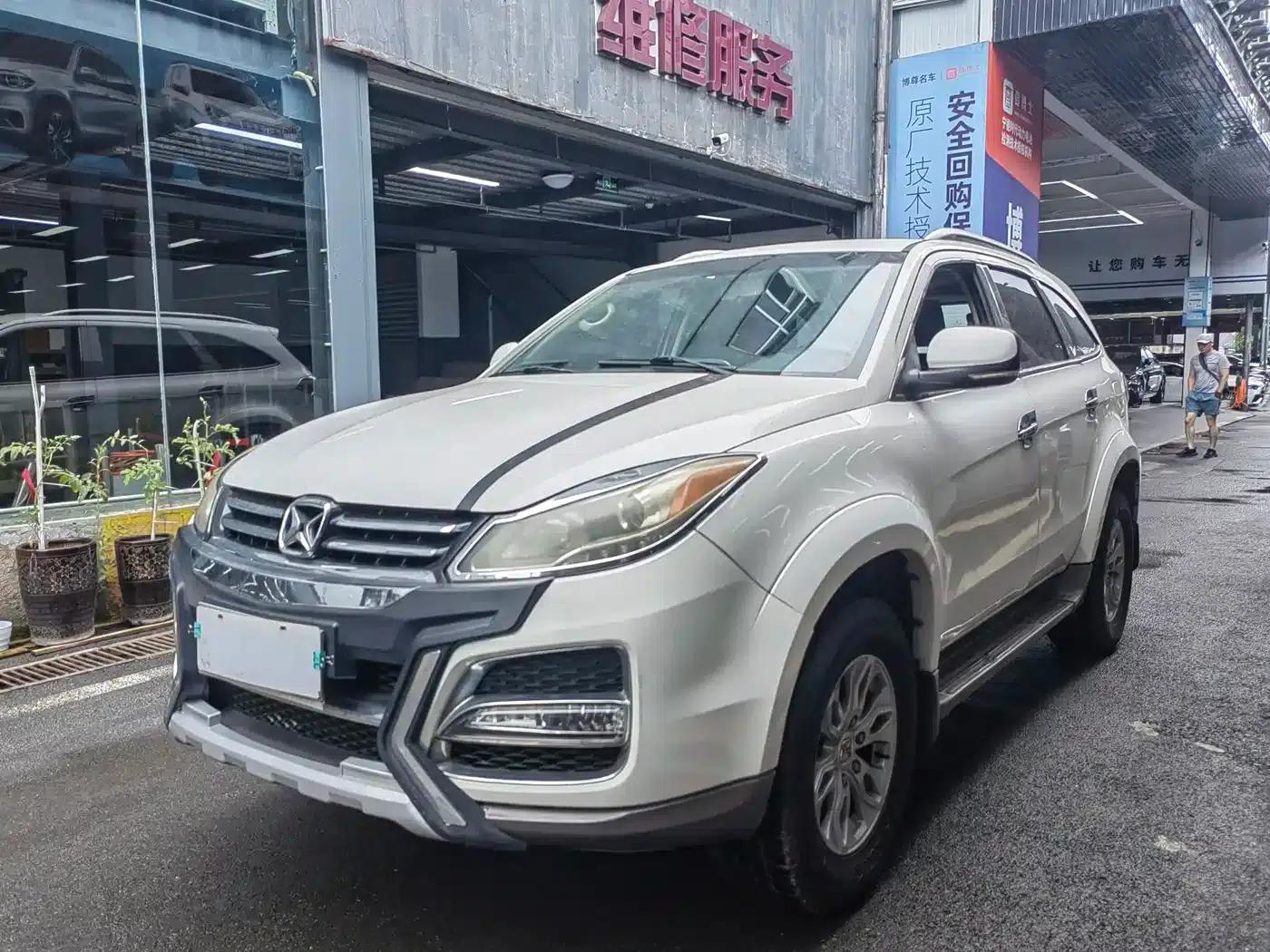 Yusheng S350 2013 2.4T Automatic 2WD Diesel Super Luxury 5-Seater — миниатюра 1