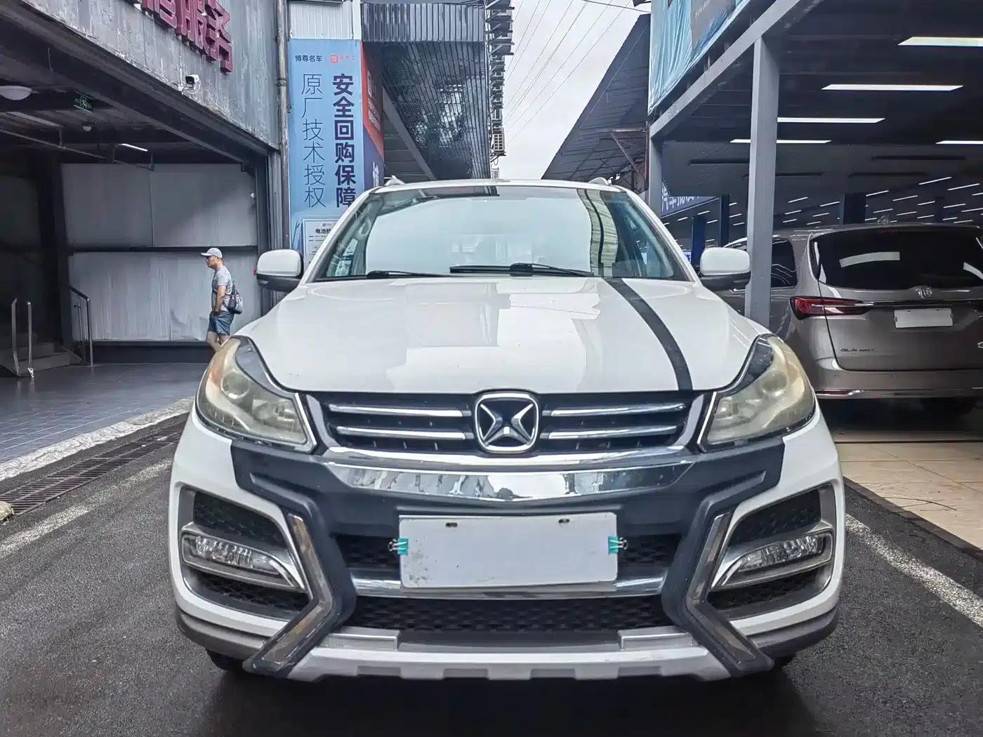 Yusheng S350 2013 2.4T Automatic 2WD Diesel Super Luxury 5-Seater — миниатюра 2