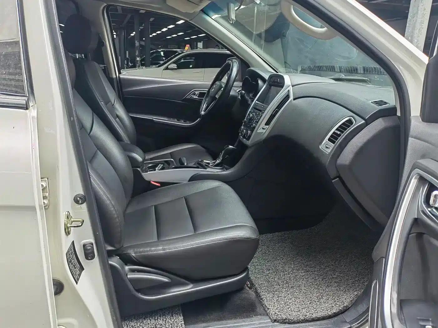 Yusheng S350 2013 2.4T Automatic 2WD Diesel Super Luxury 5-Seater — миниатюра 4