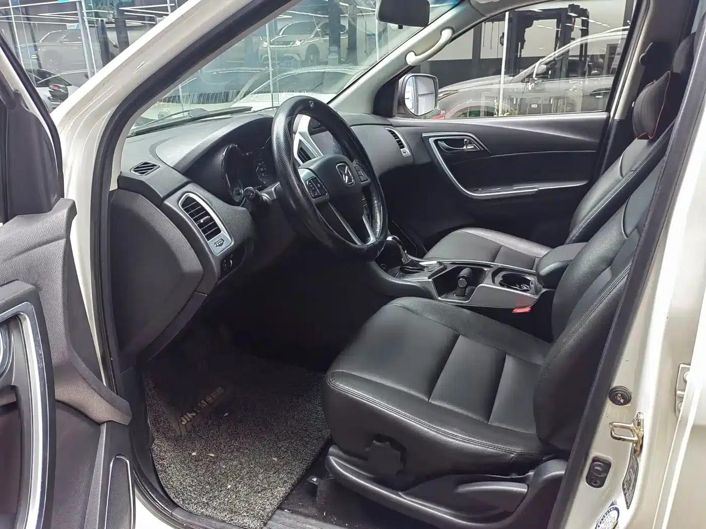 Yusheng S350 2013 2.4T Automatic 2WD Diesel Super Luxury 5-Seater — миниатюра 7