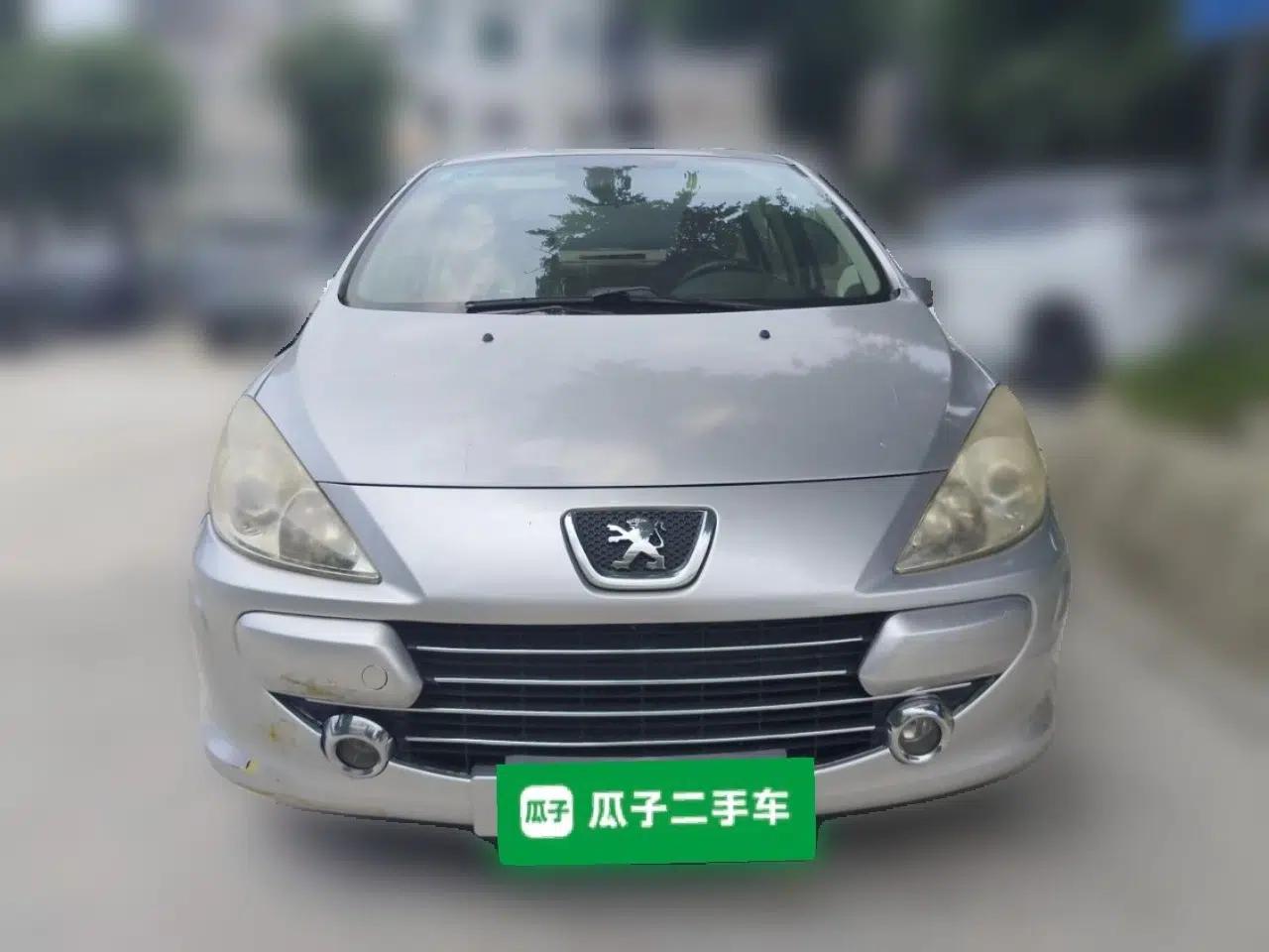 Peugeot 307 2010 Sedan 1.6L Manual Comfort Edition — миниатюра 2