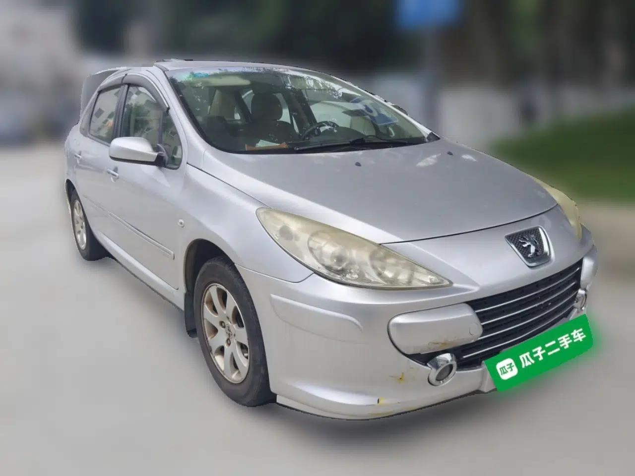 Peugeot 307 2010 Sedan 1.6L Manual Comfort Edition — миниатюра 3