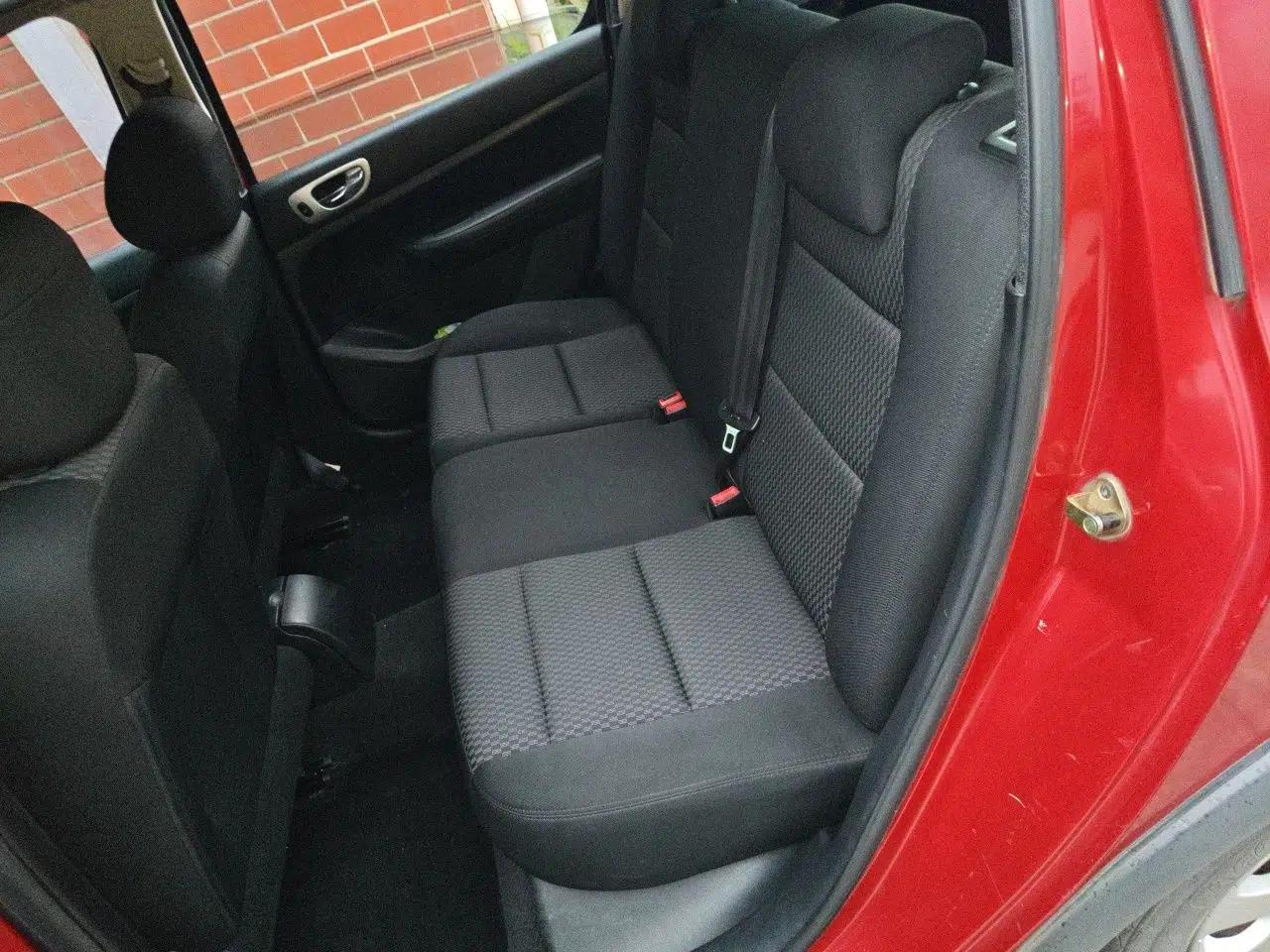 Peugeot 307 2012 1.6L Automatic CROSS — миниатюра 17