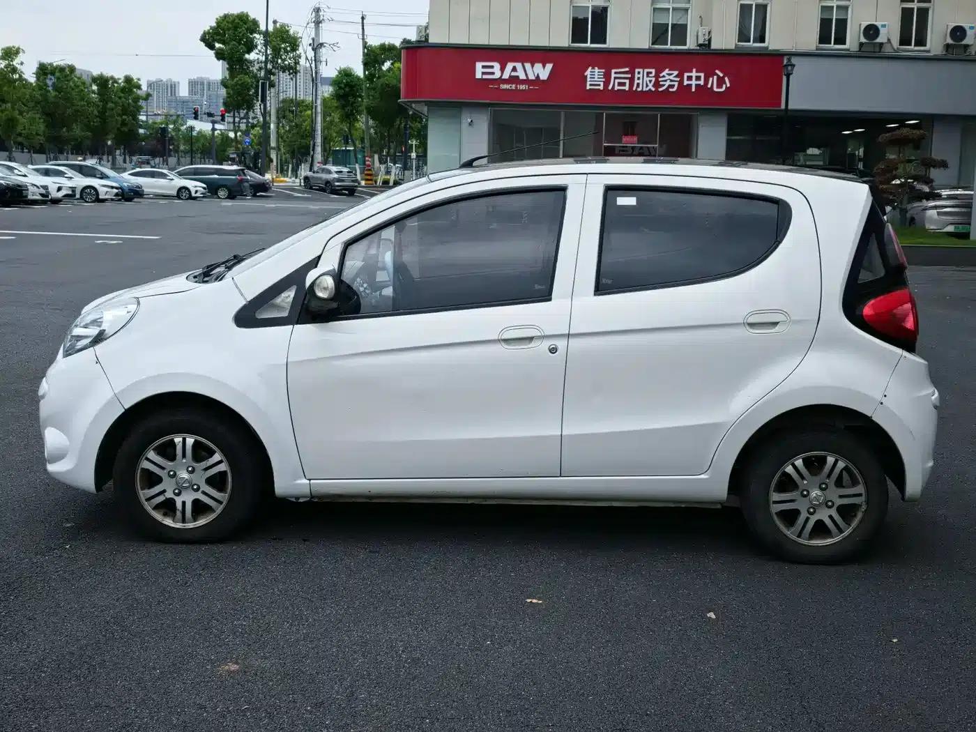 Jiangling E200L 2016 Model, E200 Standard Edition — миниатюра 3