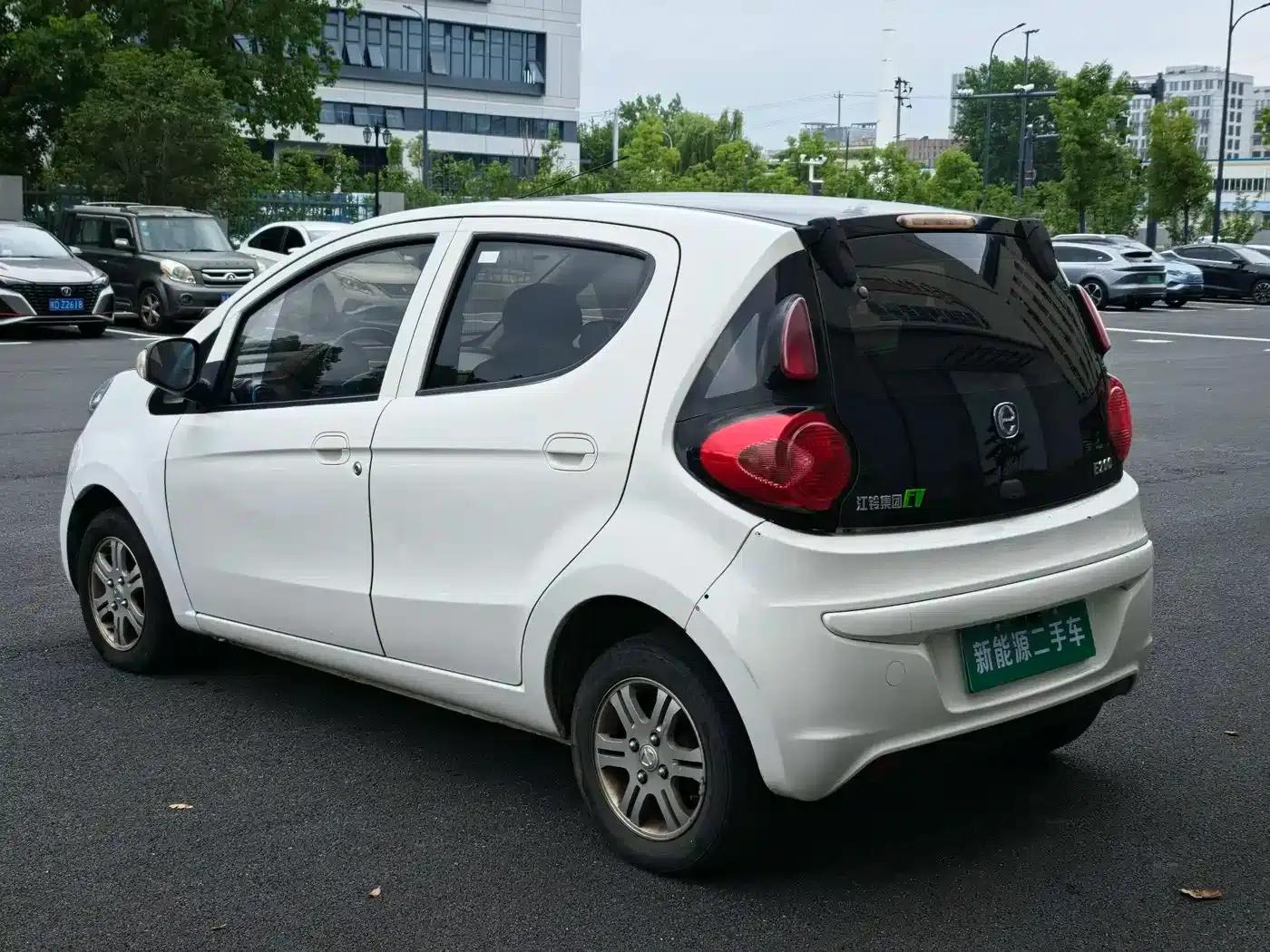 Jiangling E200L 2016 Model, E200 Standard Edition — миниатюра 8