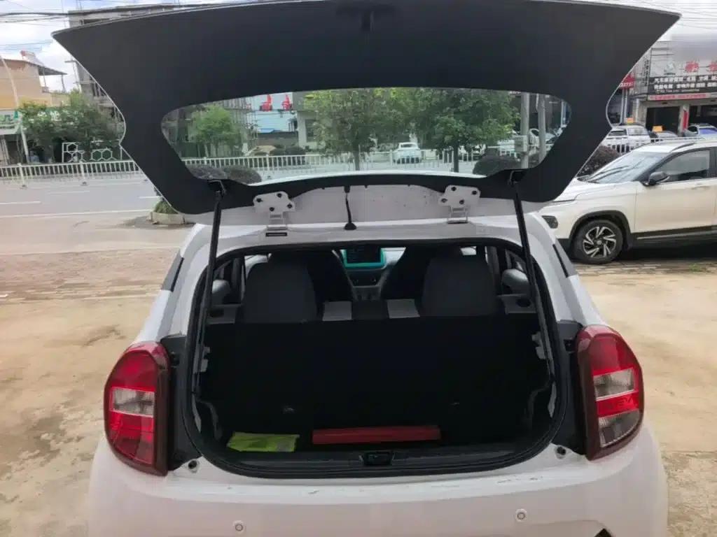 Yizhi EV2 2026 PLUS+ Luxury Edition — миниатюра 19
