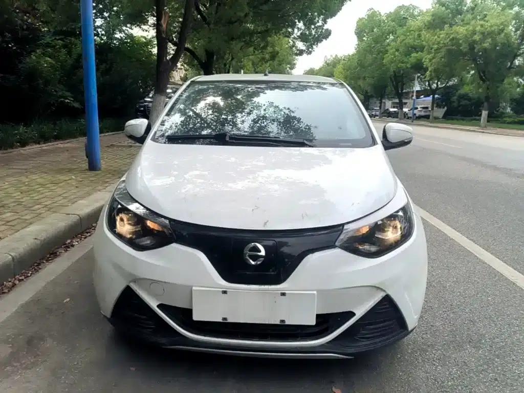 Yizhi EV2 2022 Heartbeat Edition — миниатюра 3