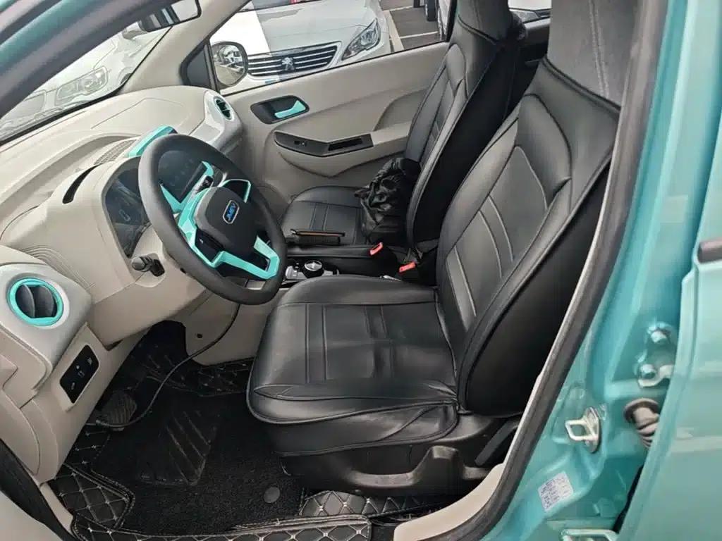 Yizhi EV2 2023 Auspicious Edition 201km Luxury — миниатюра 15