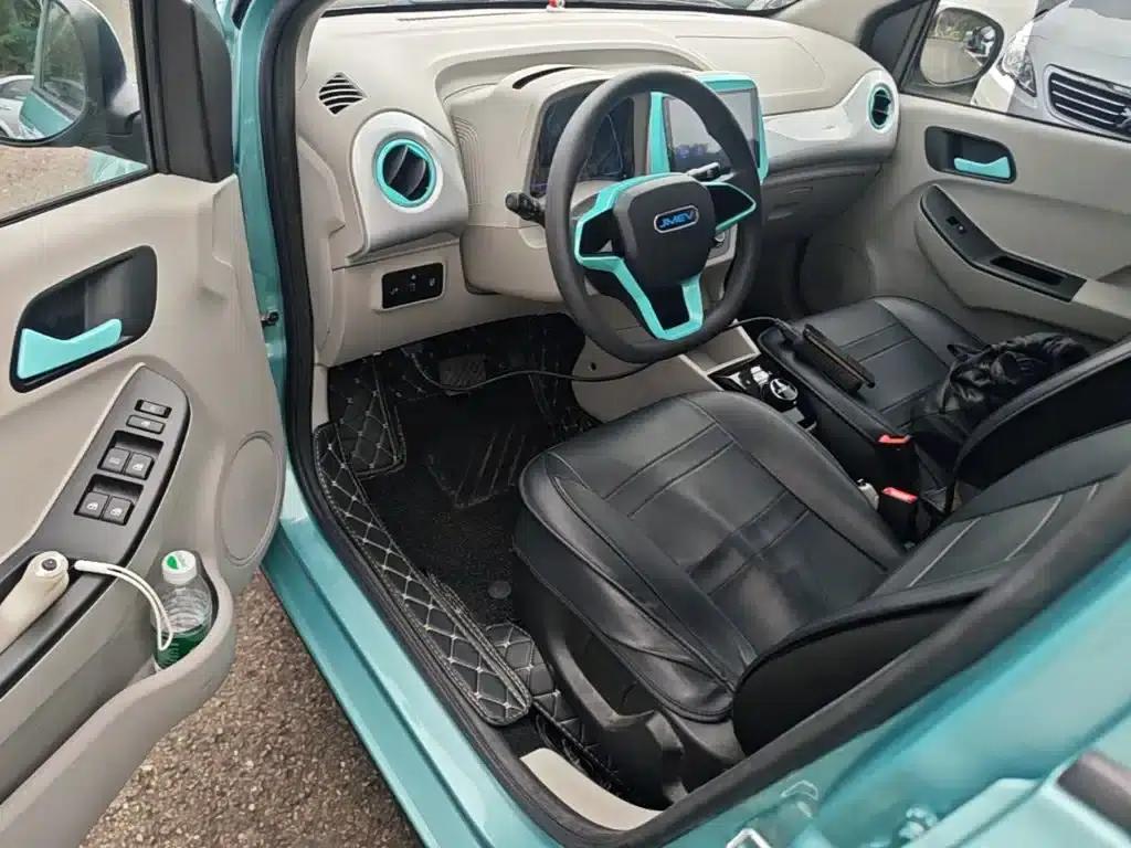 Yizhi EV2 2023 Auspicious Edition 201km Luxury — миниатюра 16