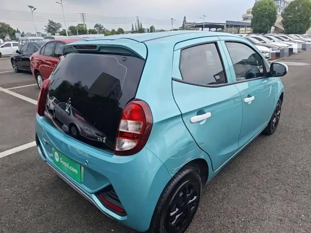 Yizhi EV2 2023 Auspicious Edition 201km Luxury — миниатюра 7