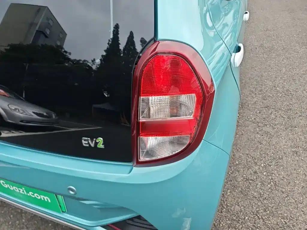 Yizhi EV2 2023 Auspicious Edition 201km Luxury — миниатюра 8
