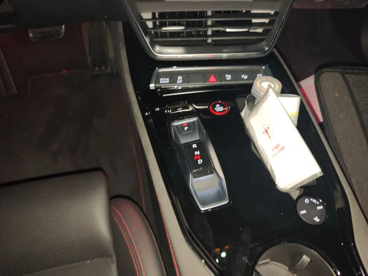 Audi RS e-tron GT 2023 Basic Model — миниатюра 14