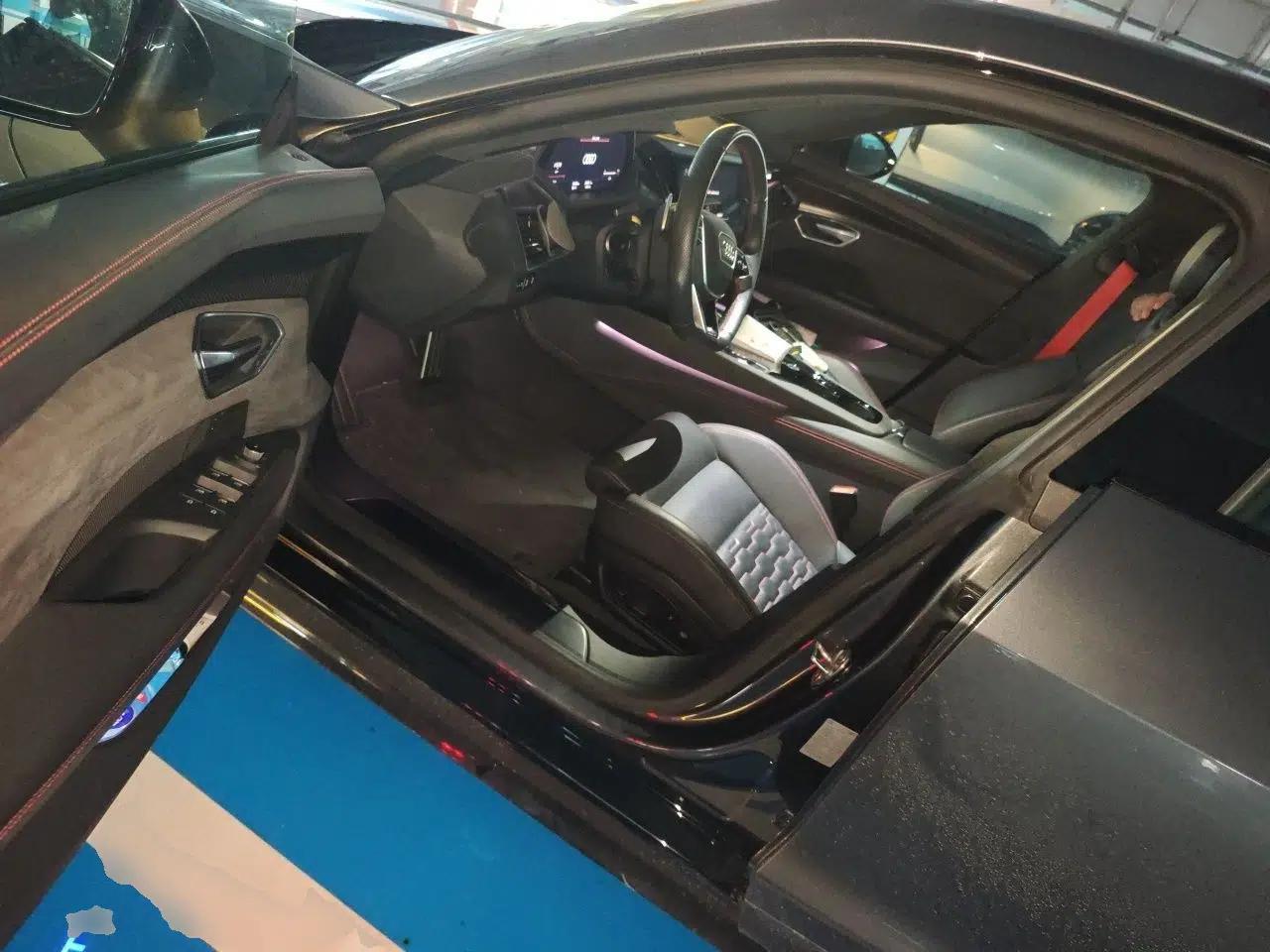 Audi RS e-tron GT 2023 Basic Model — миниатюра 15