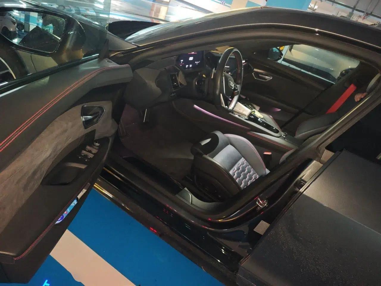 Audi RS e-tron GT 2023 Basic Model — миниатюра 16