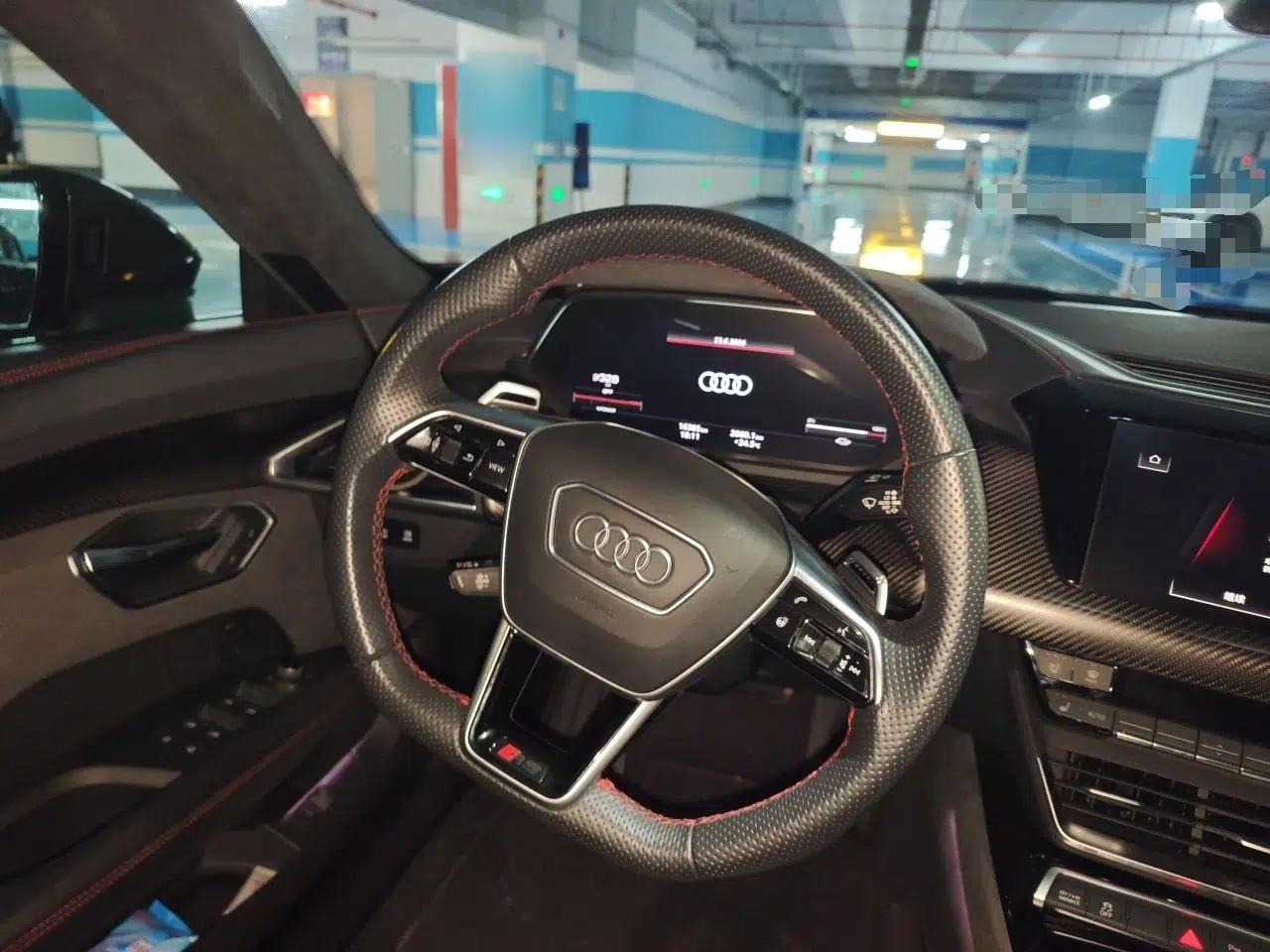 Audi RS e-tron GT 2023 Basic Model — миниатюра 10