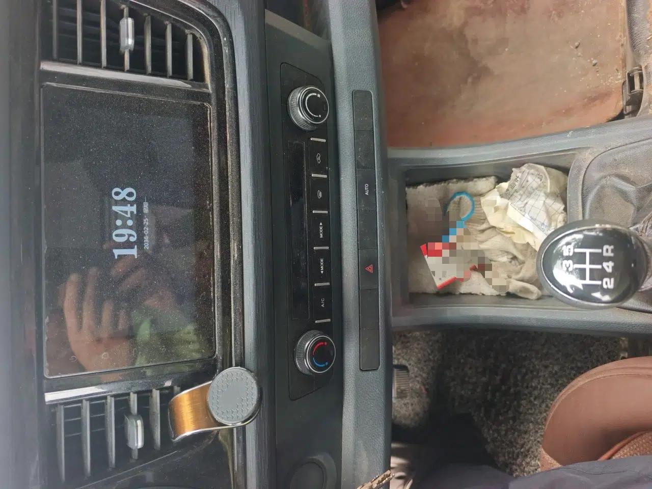AstonMartin Rapide Foton Xiangling V3 Cargo Van Manual 1.6L — миниатюра 13