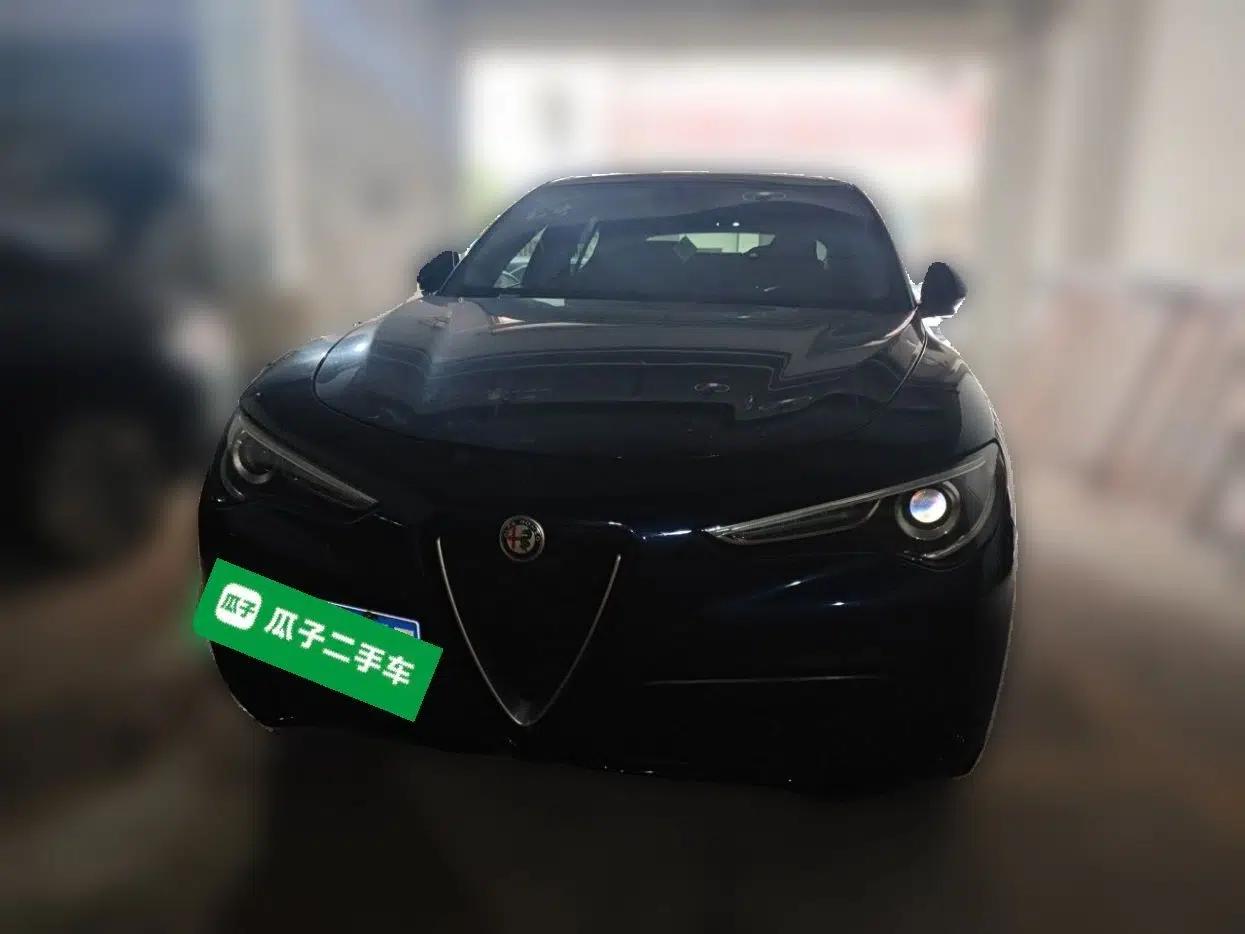 Alfa Romeo Stelvio 2017 2.0T 200HP Elite Edition — миниатюра 2