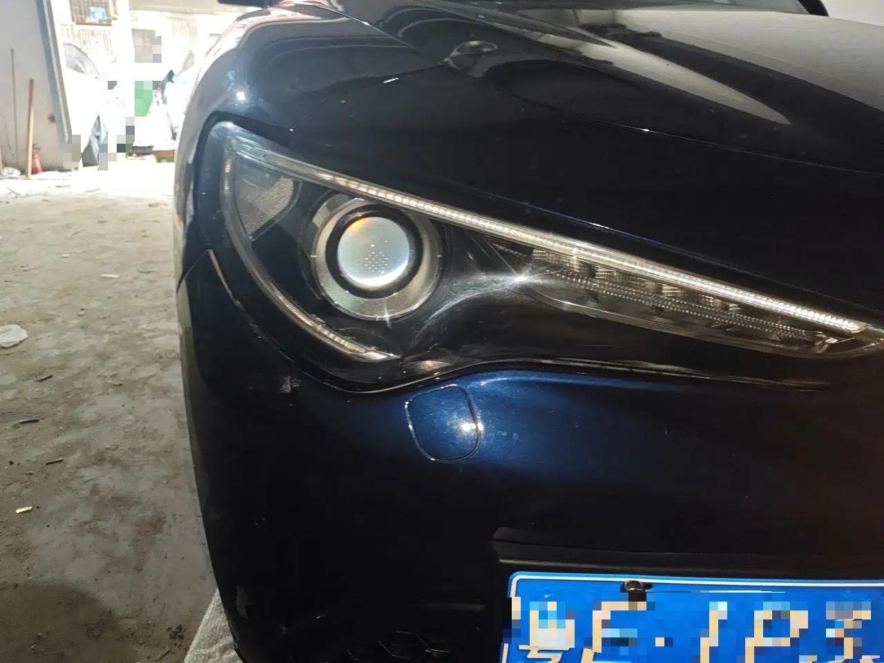 Alfa Romeo Stelvio 2017 2.0T 200HP Elite Edition — миниатюра 7